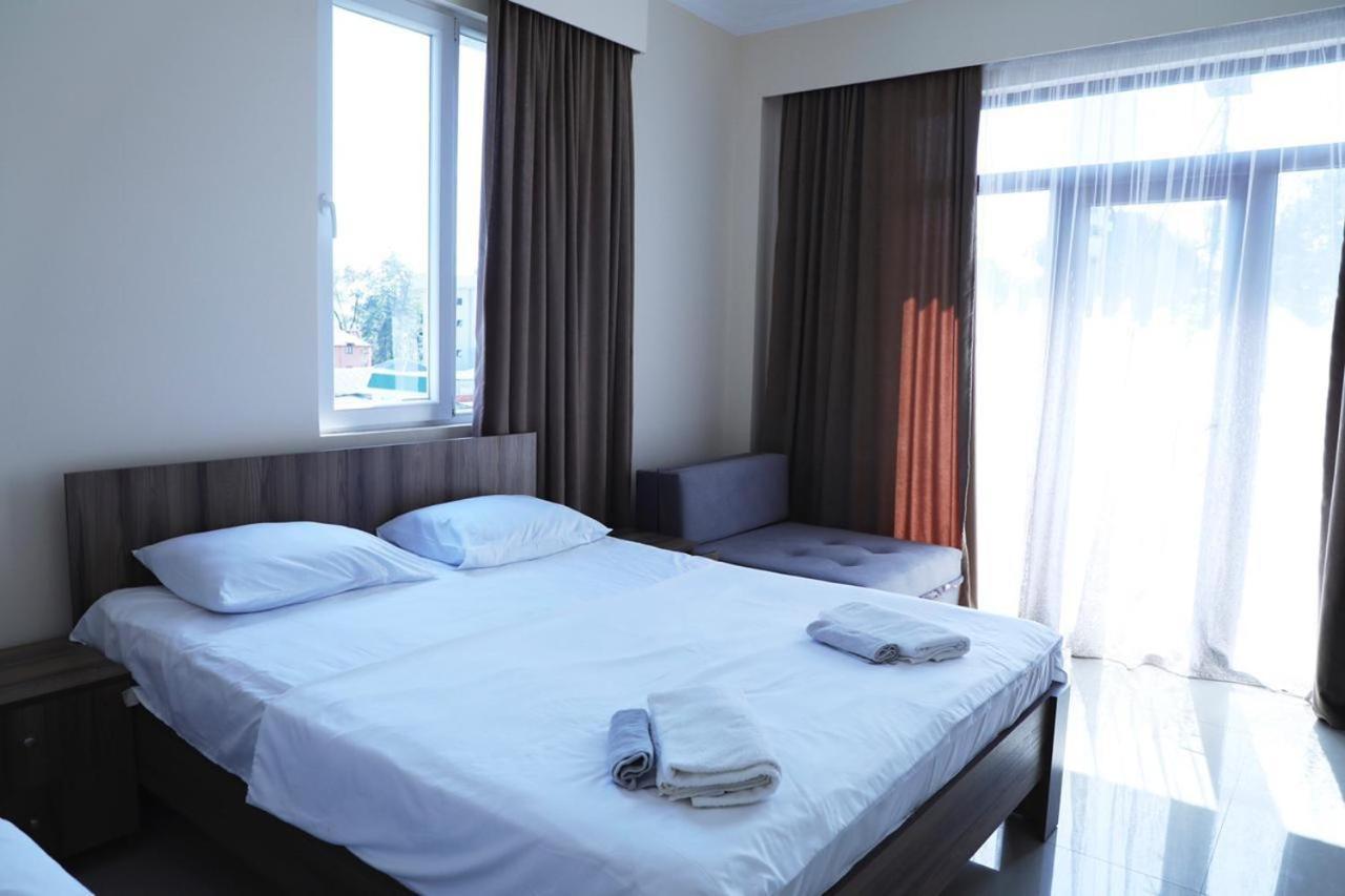 Hotel Estonia Two 科布列季 外观 照片