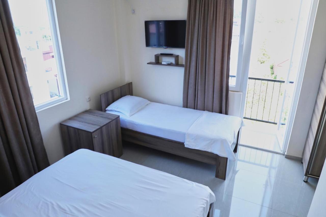 Hotel Estonia Two 科布列季 外观 照片